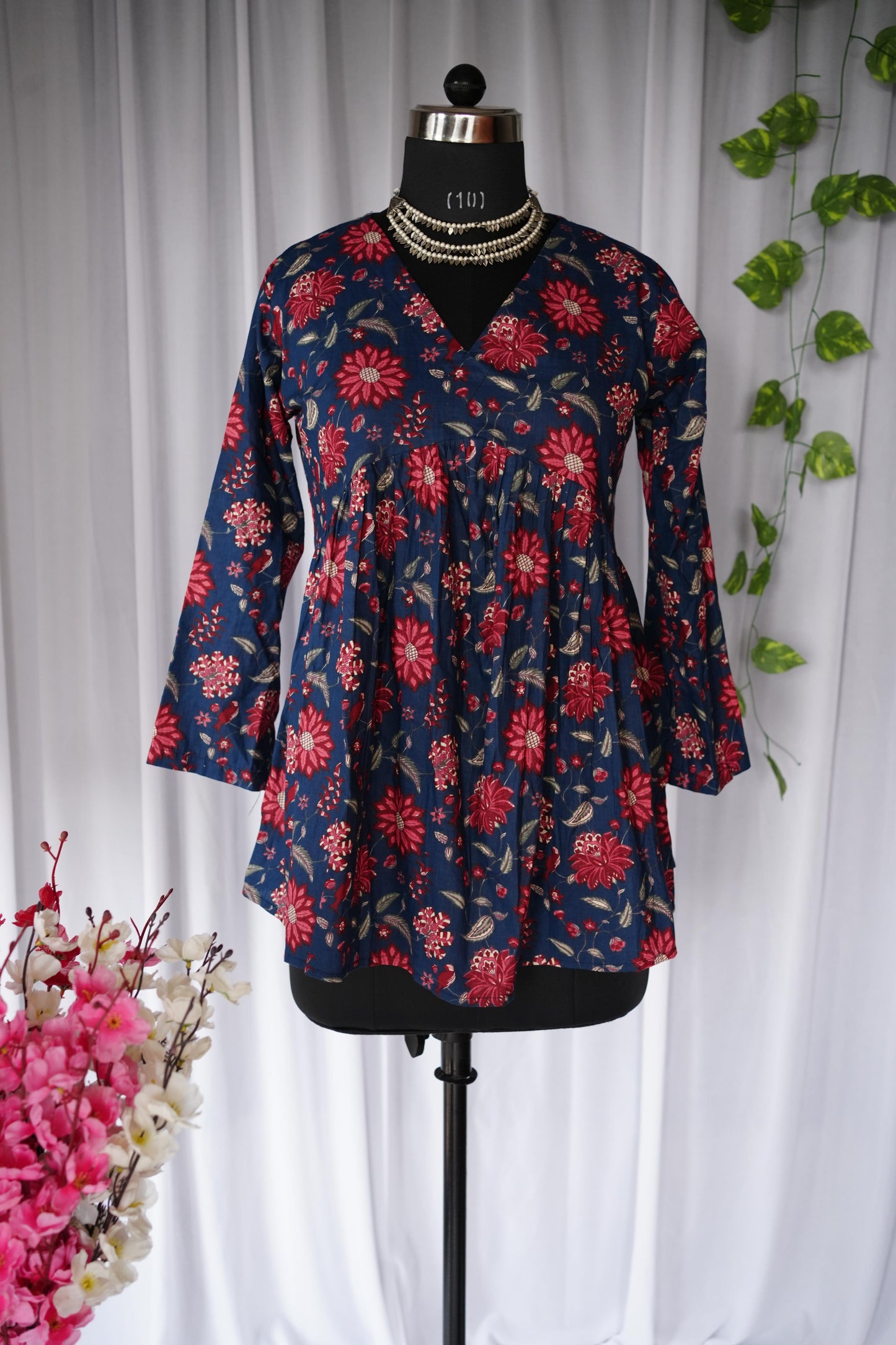 Mala Crimson Viel top