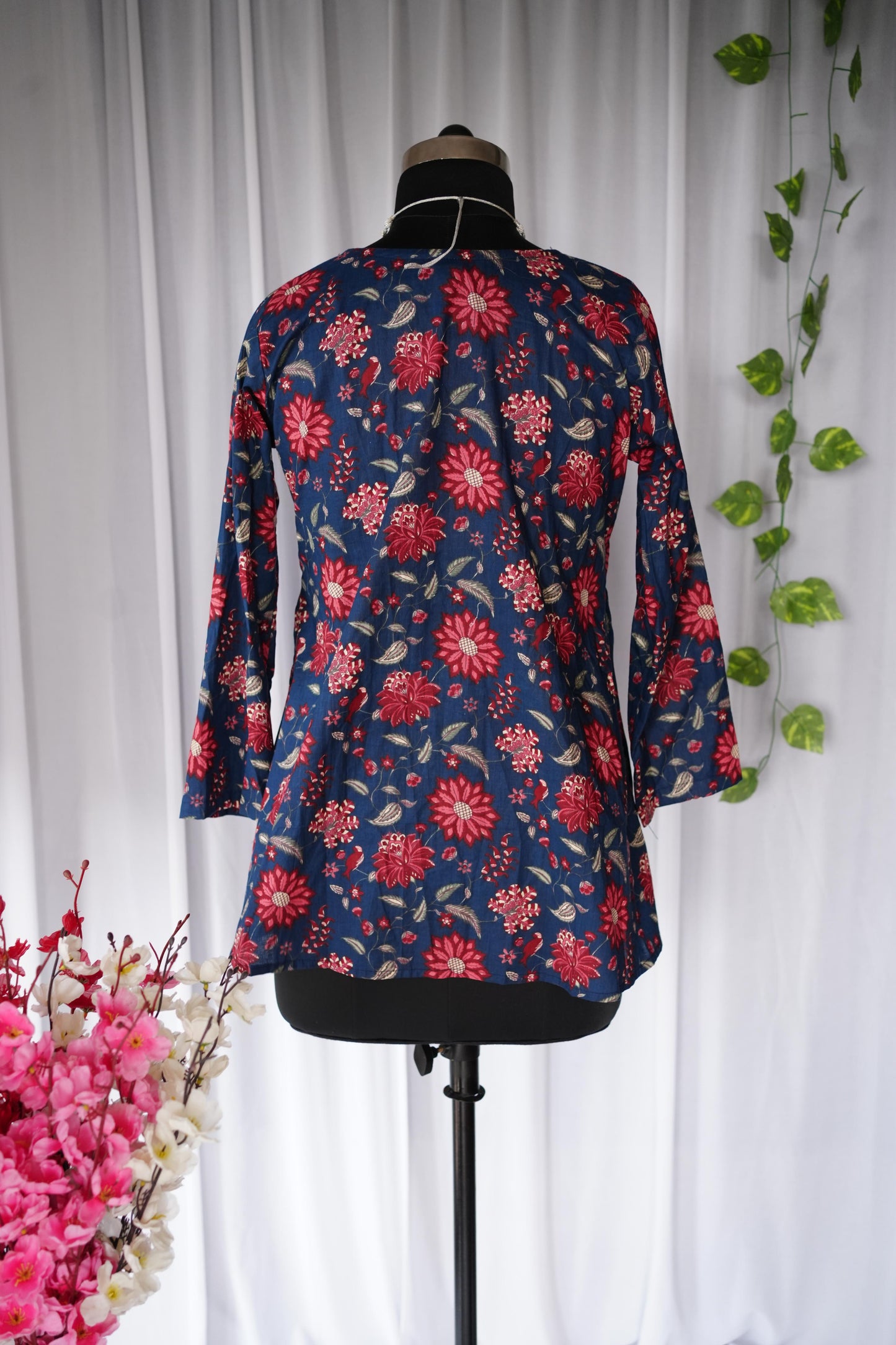 Mala Crimson Viel top